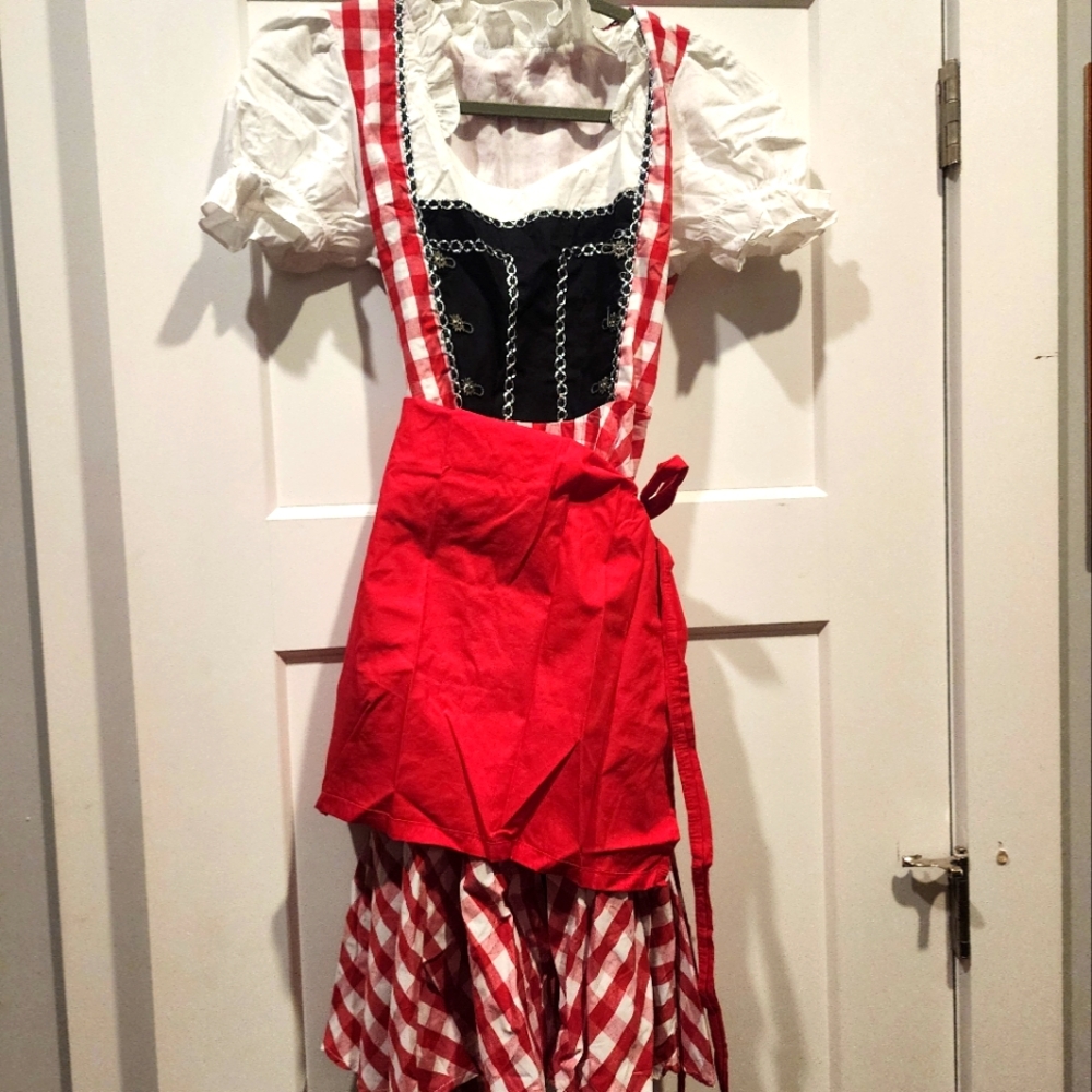 Red Check Bavarian-Style Women’s Dress with Apron